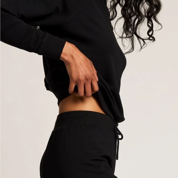 Club Crew - Picture 3 of 6